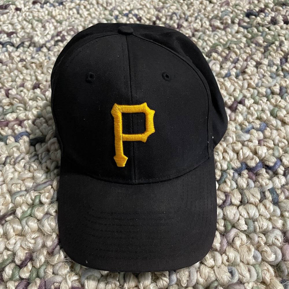 pittsburg pirates hat!